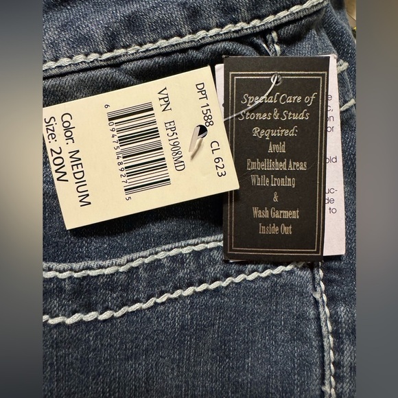 Earl Jeans Denim Capris Size 20W - Picture 10 of 11